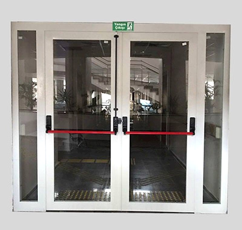 çift kanat camlı yangın kapısı